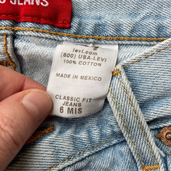 Levi's Classic Jeans Shorts Sz 6 MIS - Picture 5 of 7